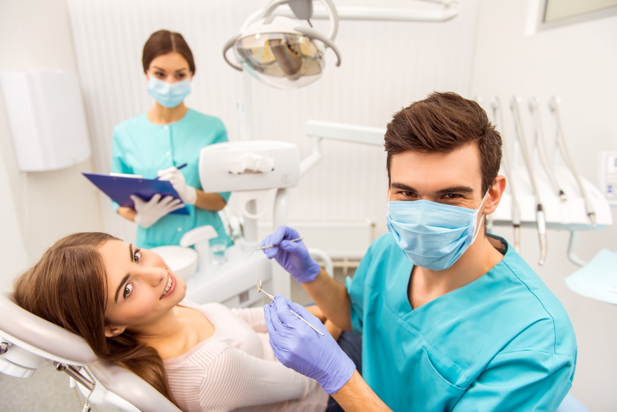 Full Time Dentist Position In Hanoi